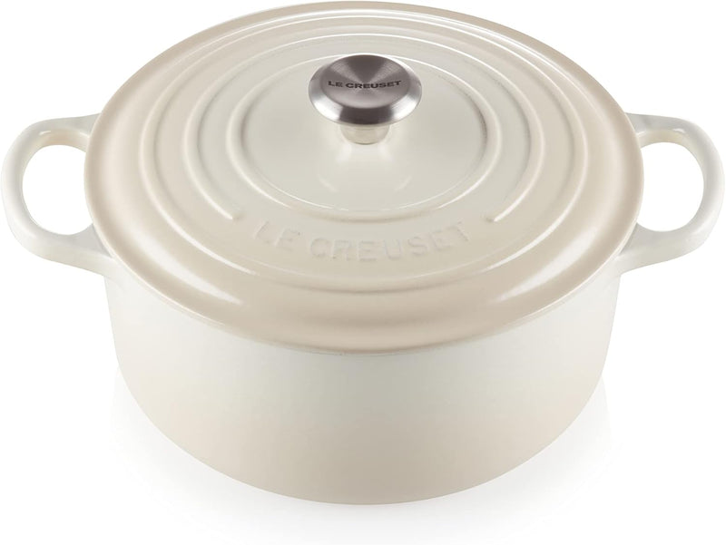 Le Creuset 3 1/2 Qt. Signature Round Dutch Oven w/Stainless Steel Knob - Meringue