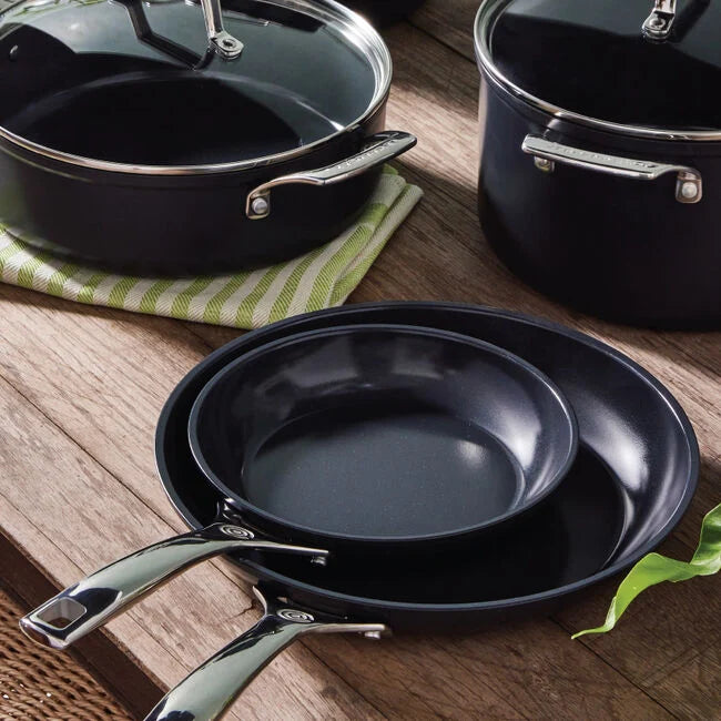 Le Creuset 10" Essential Non-Stick Ceramic Fry Pan